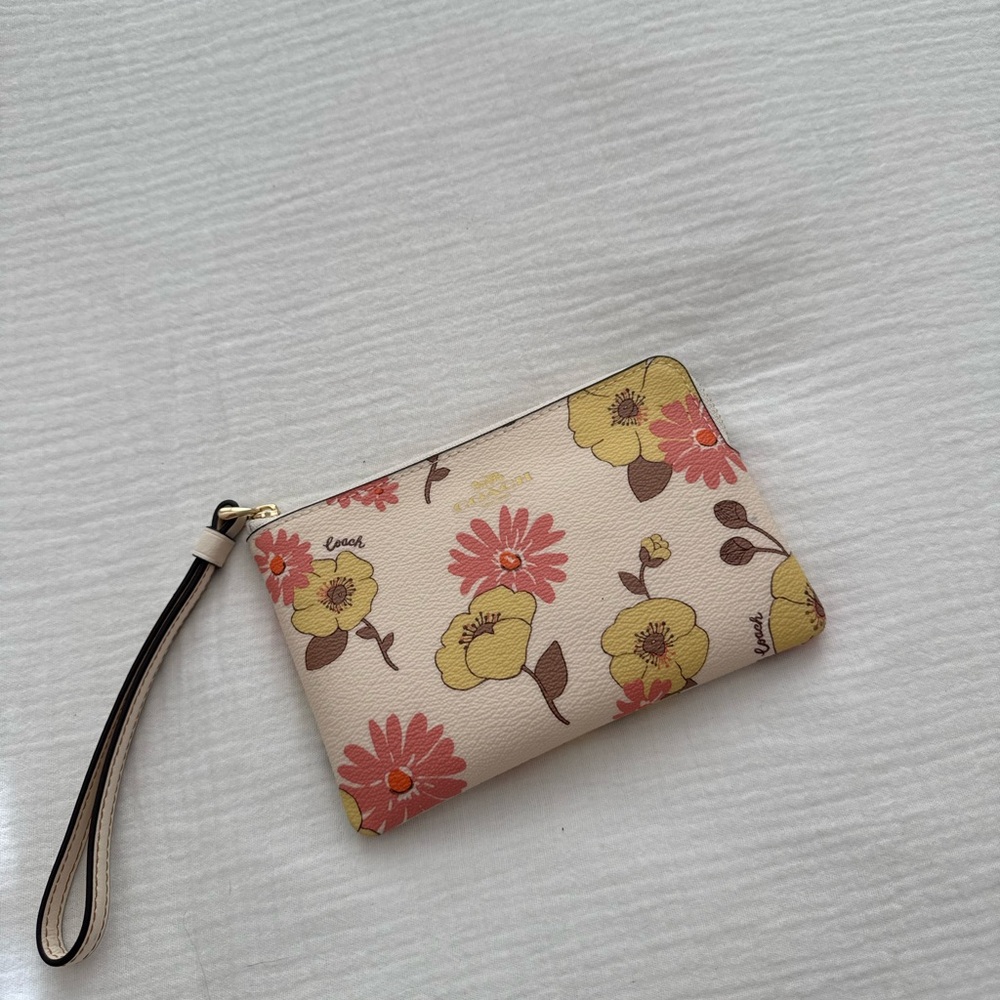 Coach Floral Print Wristlet Clutch